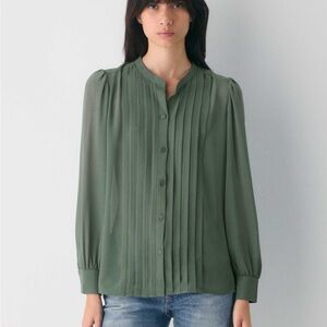 Elegant Green Women's Blouse